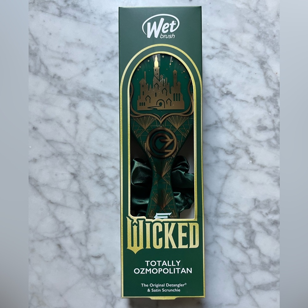 Wet Brush Wicked Collection - Emerald City Design - Detangler &  Satin Scrunchie